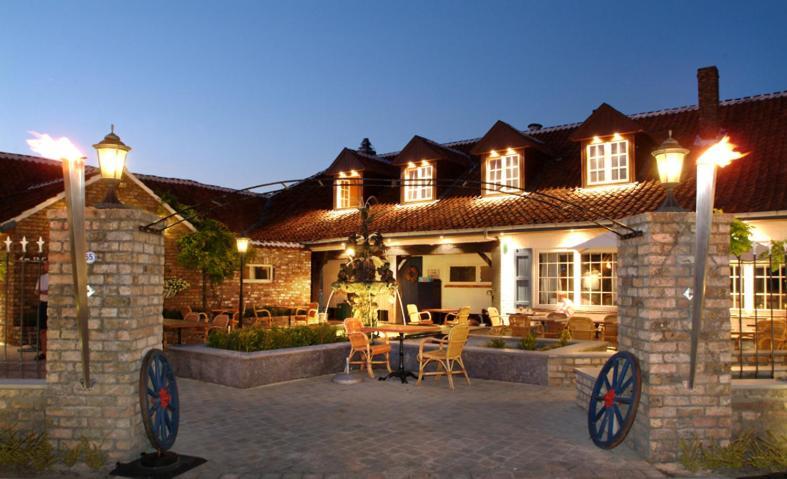 Hotel Restaurant D'Hofstee Zuienkerke Exterior foto
